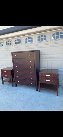 Dresser and two nightstand, solid wood