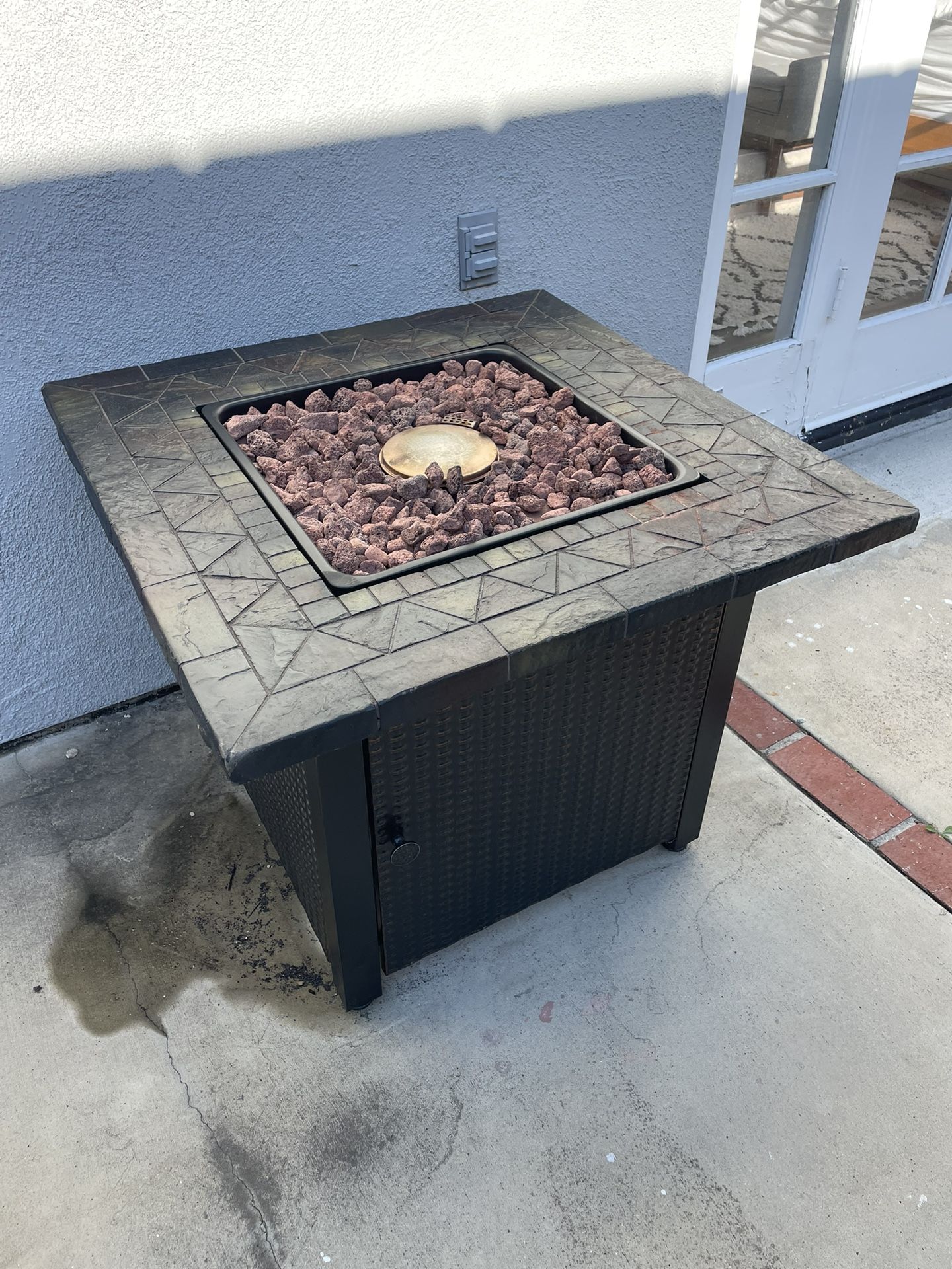 Outdoor Propane Fire Pit Table