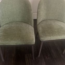 4 Dining Chairs 