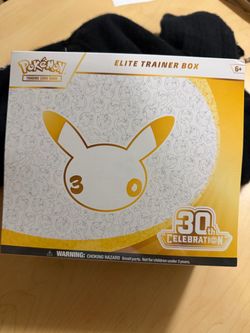 Pokémon 30th birthday box 3 packs 2 packs