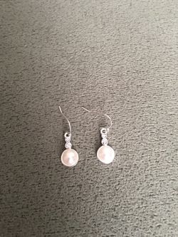 Pearl earring accessories