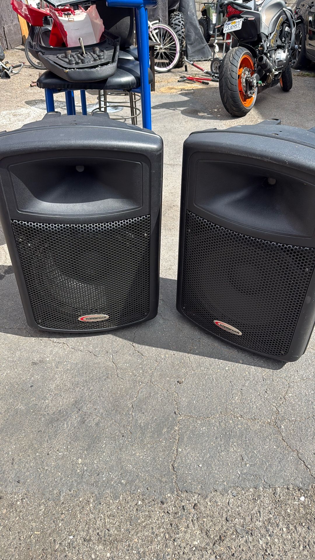 Harbinger APS15Active Powered Speaker with Built in Equalizer