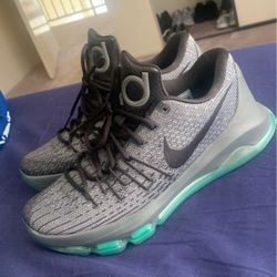Nike KD 8 basketball shoes