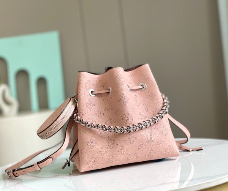 LV Bella Women's Pink Bucket Bag Crossbody with Adjustable Shoulder Strap in Cowhide Leather with Knit