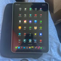 I Pad 10th Generation 