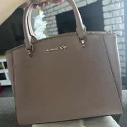 Michael Kors Handbag 