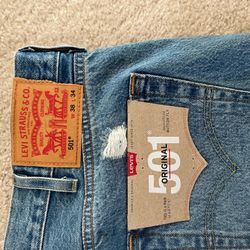 Levis  Jeans