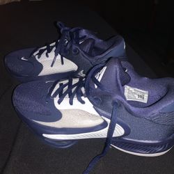 Brand New Nike Zoom Freak 4 "Midnight Navy/Midnight Navy/White" Men's Basketball Shoe