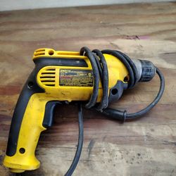 3/8 Corded DeWalt VSR Drill