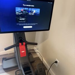 Peloton Rowing Machine 