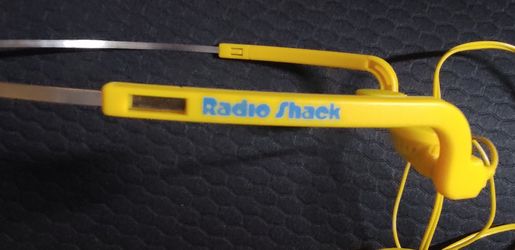 Vintage Radio Shack Yellow "Sports Style" Headphones - Working!