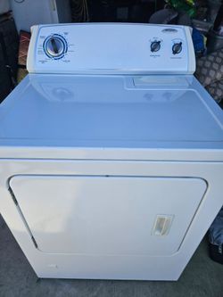 Whirlpool Gas dryer in Good working condition