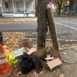 Curb alert!!! Many Free Items