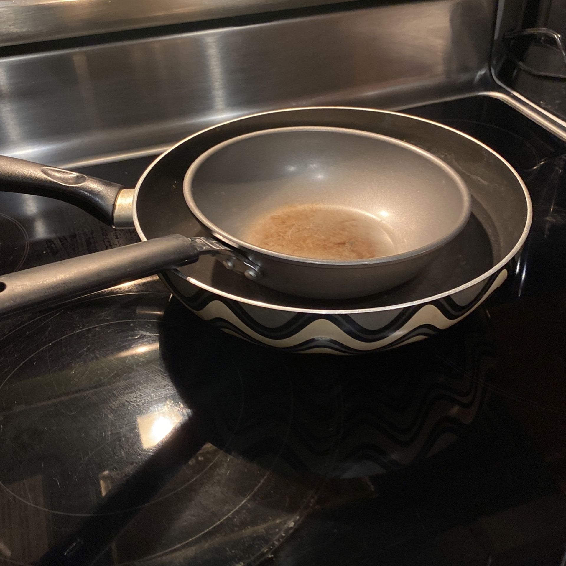 2 Pans