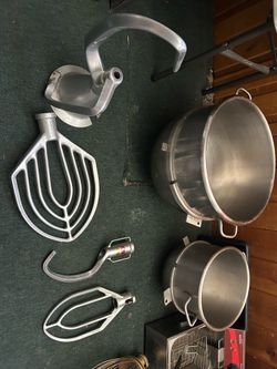 Mixing bowls with attachments