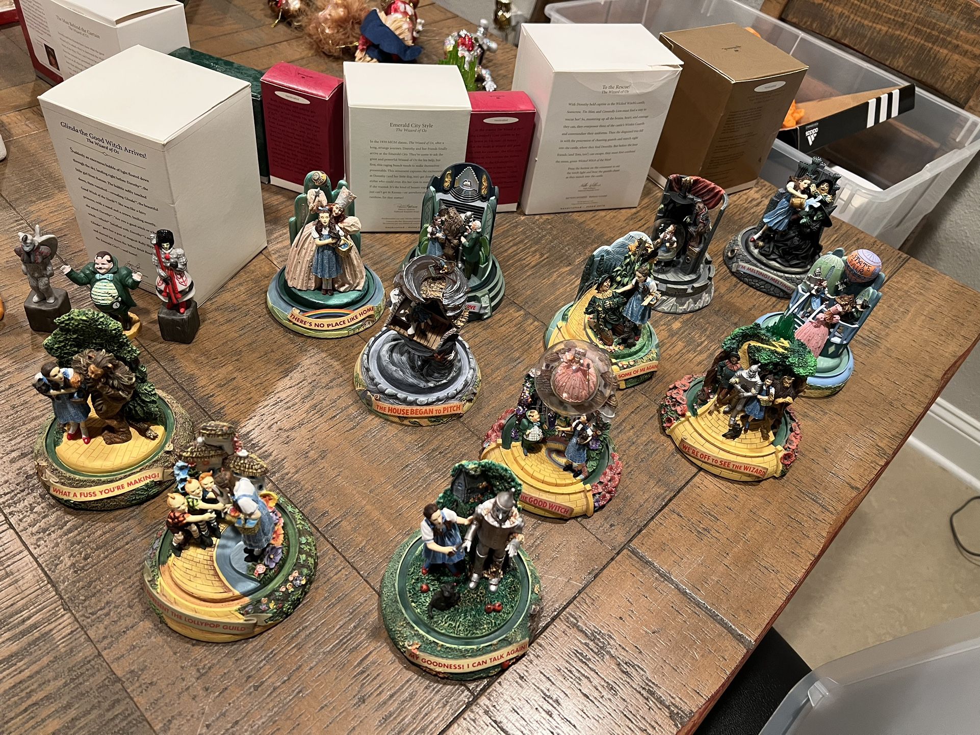 Wizard of Oz music globes