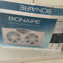 Digital Window Fan W/ Remote Control 