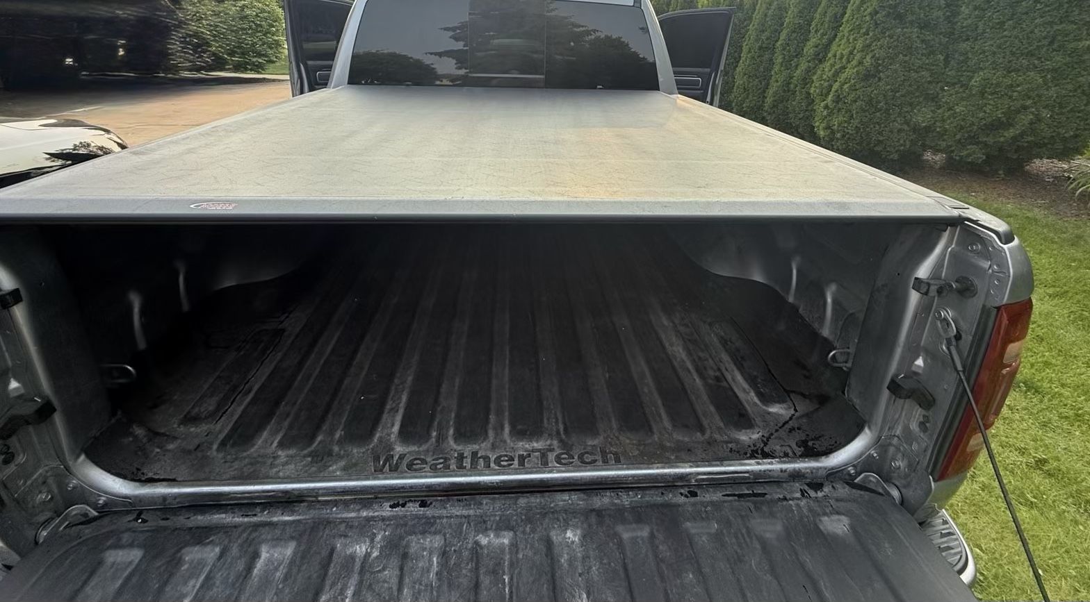 Truck Bed Cover 