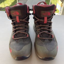 The North Face Gore Tex Hiking Women’s Boot Size 7