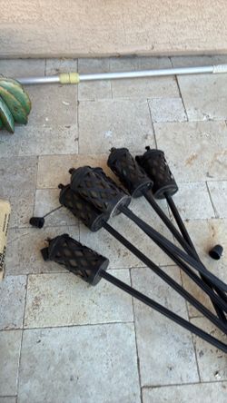 Tiki torches 6 total