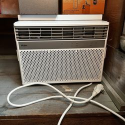 Window AC Unit