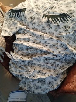 Very Rare Pottery Barn Linens! Queen Size