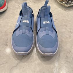 Mom’s Day Special - Girl’s Nike Shoes - 1.5