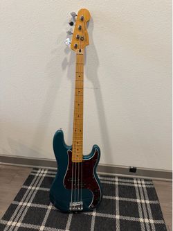 Upgraded Fender Player II Precision Maple Fingerboard Limited-Edition Bass Guitar - Ocean Turquoise