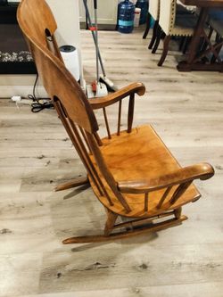 Roky Chair