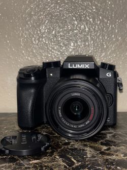 Panasonic LUMIX camera