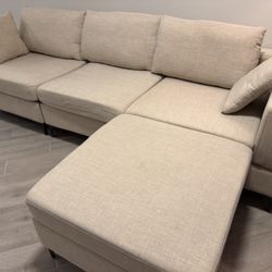 Sectional Couch. Clean. As New