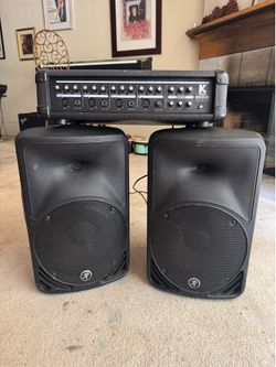 PA/ DJ set-up: 2 Mackie C200’s + Kustom Mixer Amp