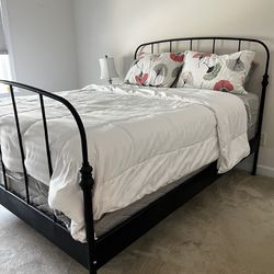 Queen Bed.  $160 Obo