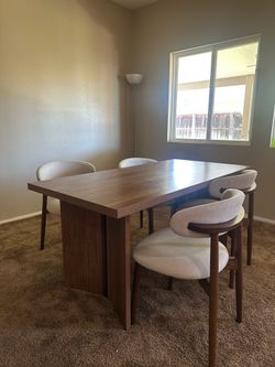 Dining table set