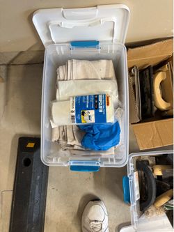 Paint, tile tools