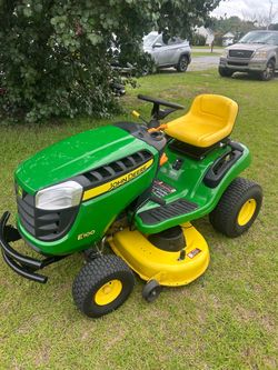 2018 john deere E100 riding lawnmower