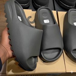 Yeezy Slide