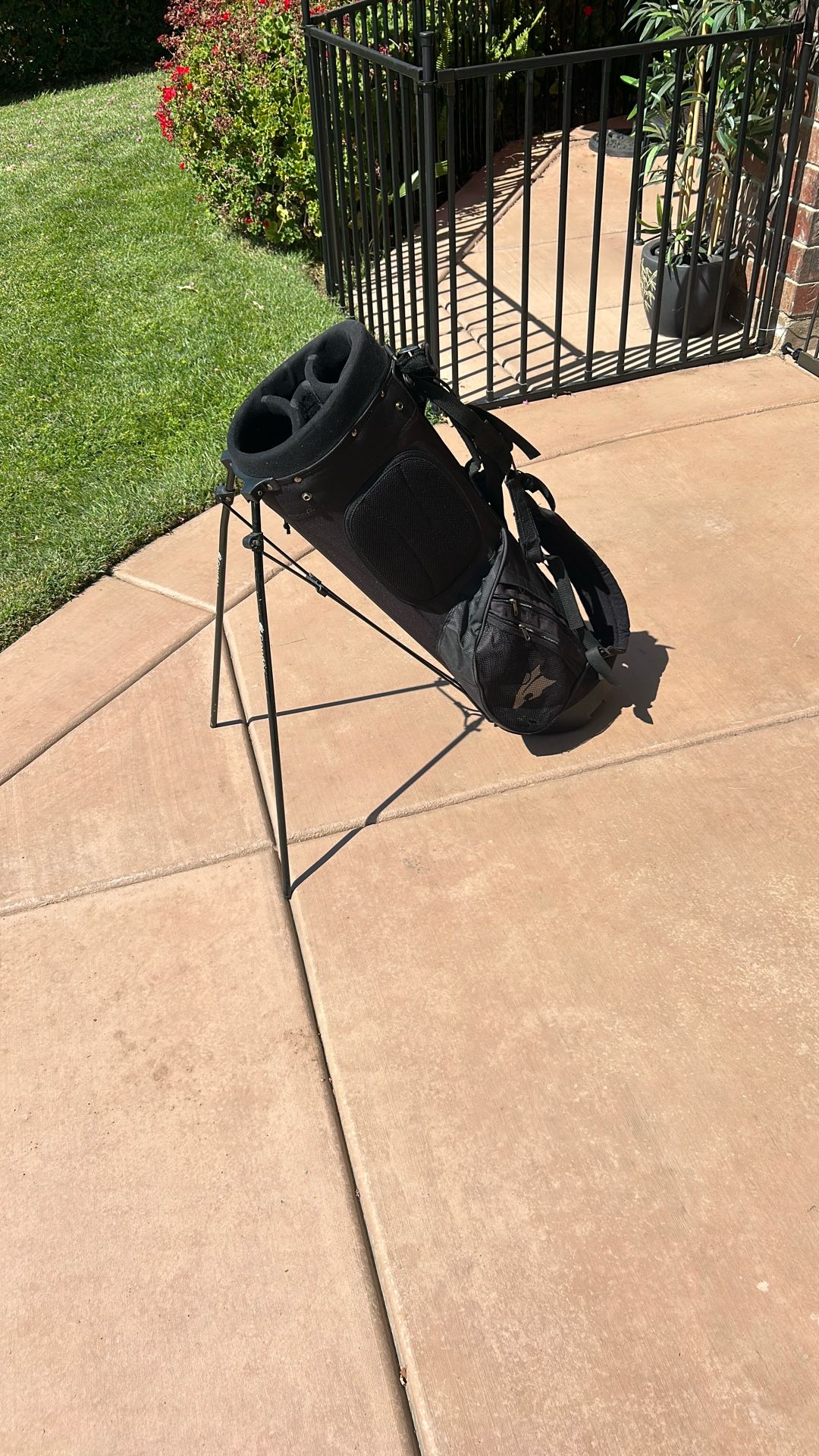 Cougar Stand-up Golf Bag