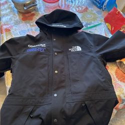 Supreme North Face FW18 Expedition Jacket Gore Tex  M 