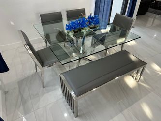 Dinning table