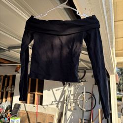 Forever 21 Black Off Shoulder Long Sleeve Top Small