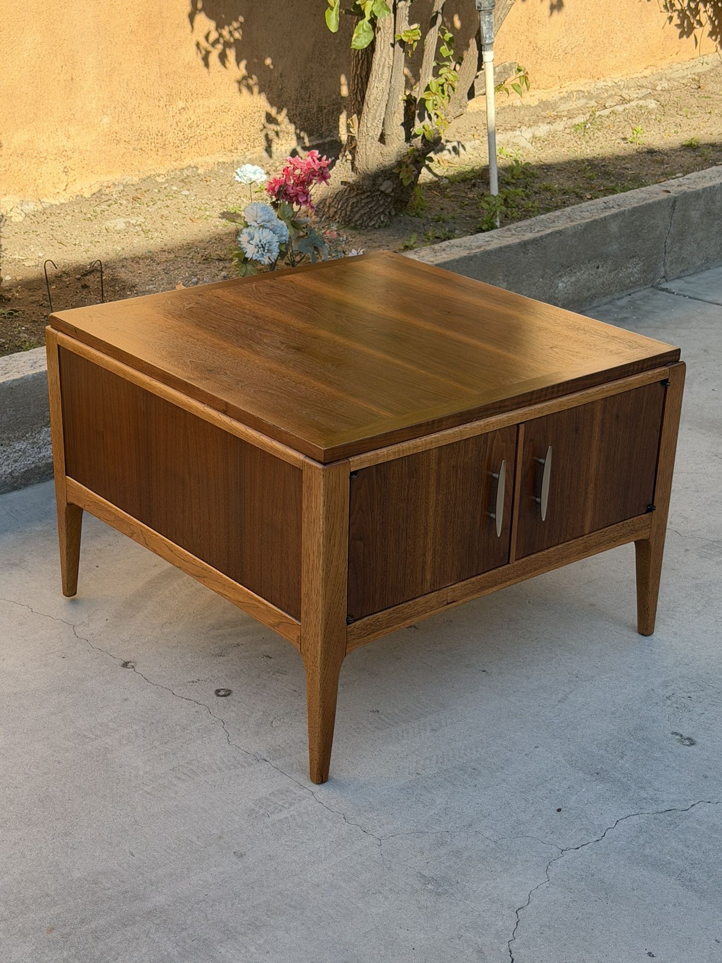 Paul McCobb Style Lane Rhythm Mid Century Walnut Nightstand Side End Table