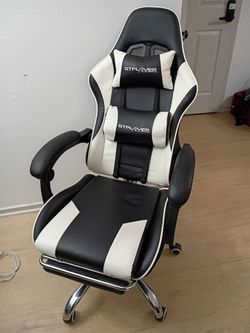 GTPlayer Gaming Chair    Works great & adjustable!