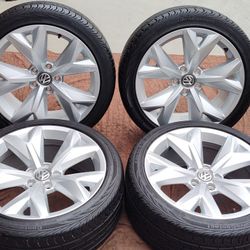 18" vw Wheels Clean Condition. Continental Tires