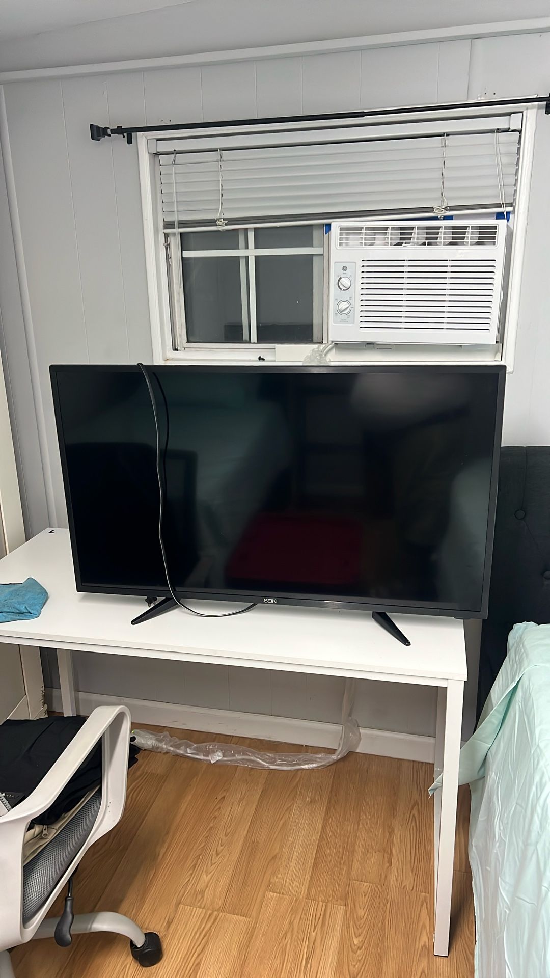TV