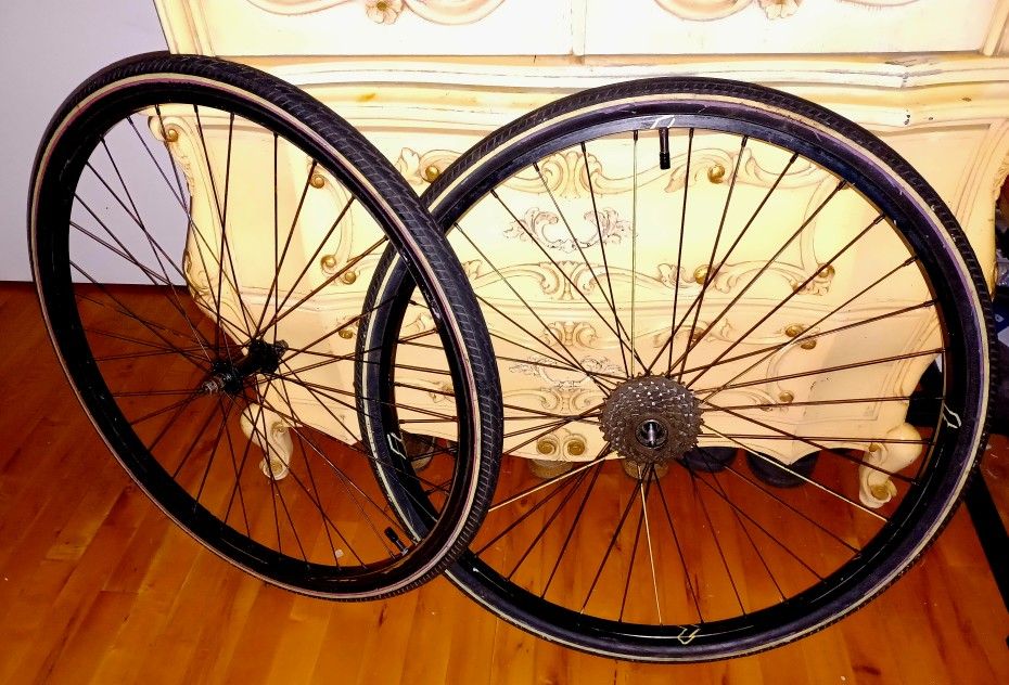 700x 38c Wheel Set Used.