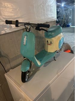 Razor Petite electric scooter