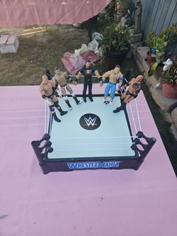 WWE WrestleMania Wrestling Ring with Action Figures
