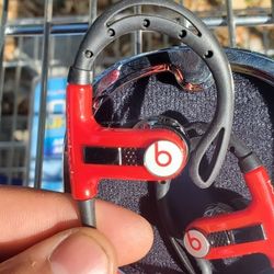 Power BEATS BY DRE Earphones, NEAR NEW