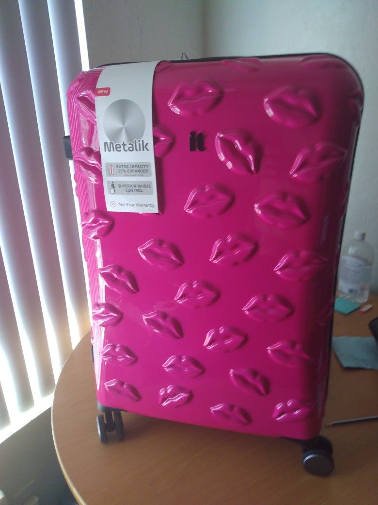 It Luggage